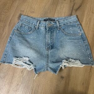 Cali 1850 Light Wash Denim Cutoff Shorts